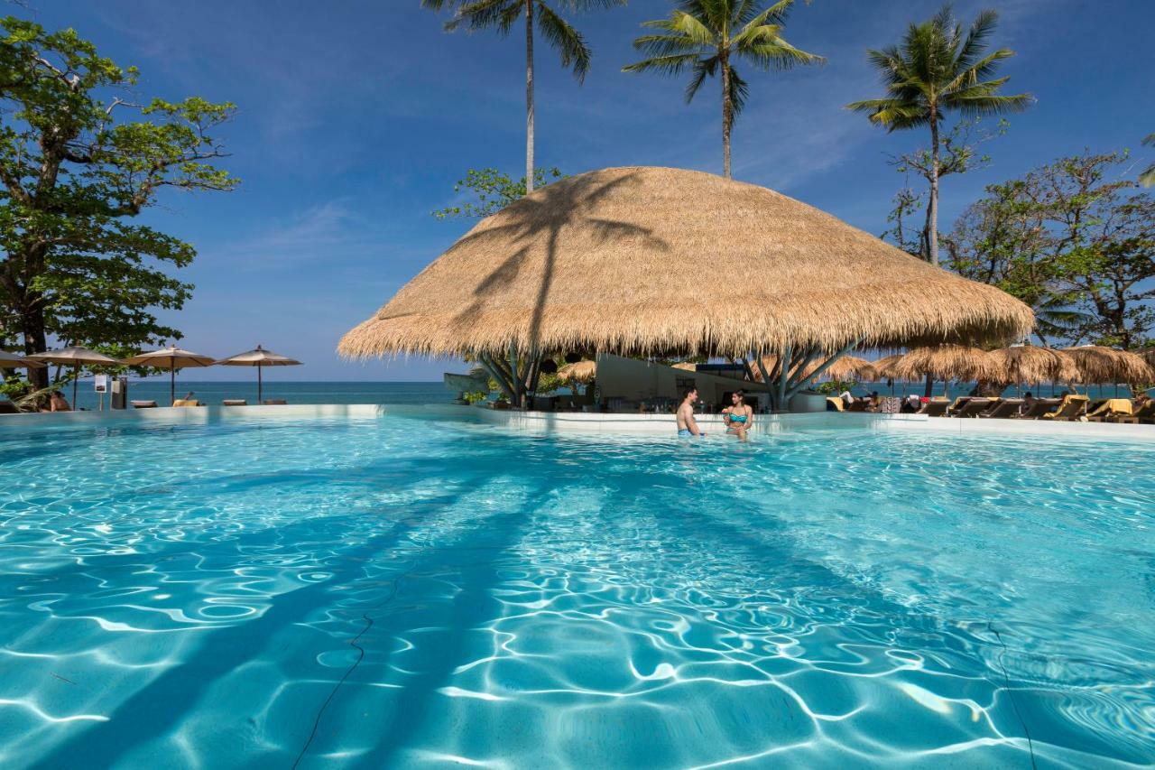 에덴 비치 리조트 앤 스파  카오락 외부 사진 The swimming pool at the resort