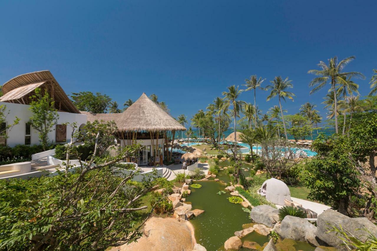 에덴 비치 리조트 앤 스파  카오락 외부 사진 The resort's main pool